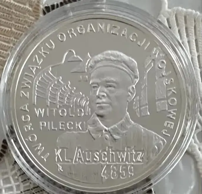 10 zł 65. Rocznica Oswobodzenia KL Auschwitz-Birkenau 2010 — praca twórcy Jan na Freshwall Marketplace