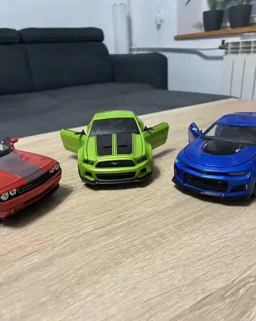 3 modele amerykańskich samochodów 1:24 — praca twórcy marcin na Freshwall Marketplace