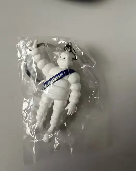 Breloczek Bibendum 7 cm — praca twórcy Adam na Freshwall Marketplace