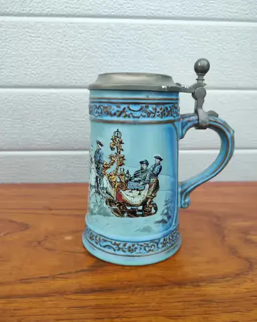 Ceramiczny Kufel Kolekcjonerski - Gerz - błękitny - design - W — praca twórcy skarbywyszukane na Freshwall Marketplace