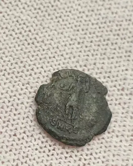 Cesarstwo Rzymskie follis , Konstancjusz II (337-361 n.e.) AE3, Kyzikos — praca twórcy Robert na Freshwall Marketplace