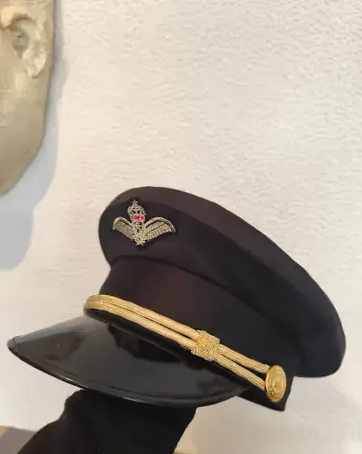 Czapka lotnictwo vintage retro prl — praca twórcy Galeria Rzeczy Niezwykłych na Freshwall Marketplace