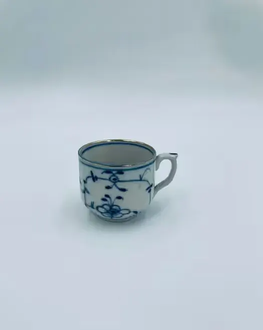Filiżanka kolekcjonerska porcelanowa Swaine&Co — praca twórcy Monika na Freshwall Marketplace