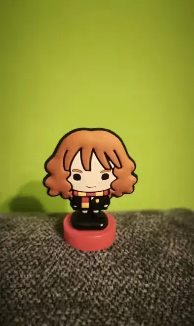 Hermiona kolekcjonerska figurka Harry Potter gumowa — praca twórcy Fabianna na Freshwall Marketplace