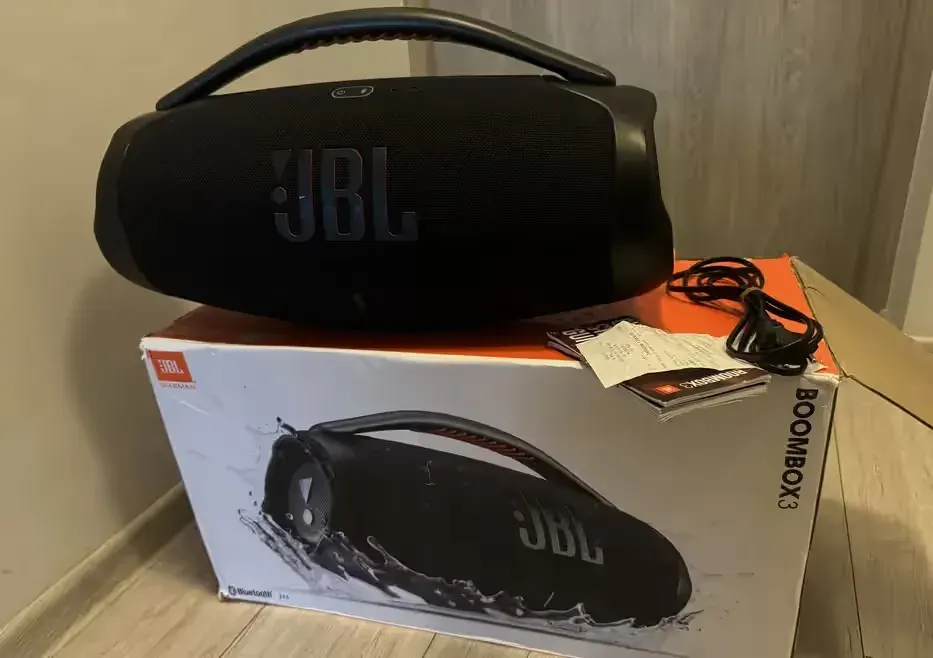 JBL boombox 3 na gwarancji — praca twórcy Krystian na Freshwall Marketplace