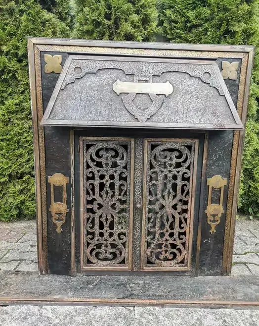 Kominek - Wkład kominkowy/portal z przełomu XIX/XX wieku - Bretania — praca twórcy Vintage side na Freshwall Marketplace