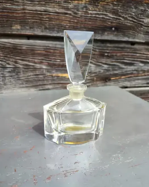Kryształowa Butelka - Perfumerka - na perfumy - vintage - design K12 — praca twórcy skarbywyszukane na Freshwall Marketplace