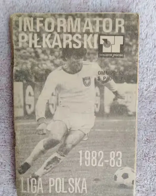 Ksiązki piłkarskie i sportowe — praca twórcy Konrad na Freshwall Marketplace
