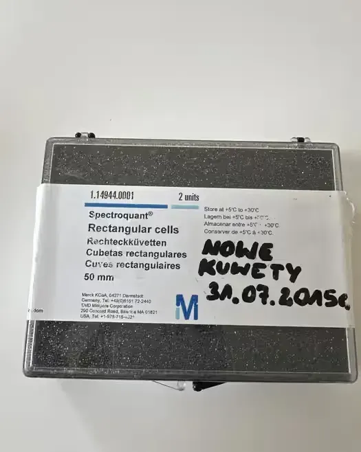 Kuwety do spektrofotometru — praca twórcy Michał na Freshwall Marketplace