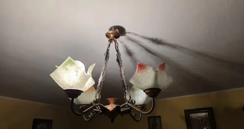 Lampa PRL z lat 80 — praca twórcy Marcin na Freshwall Marketplace