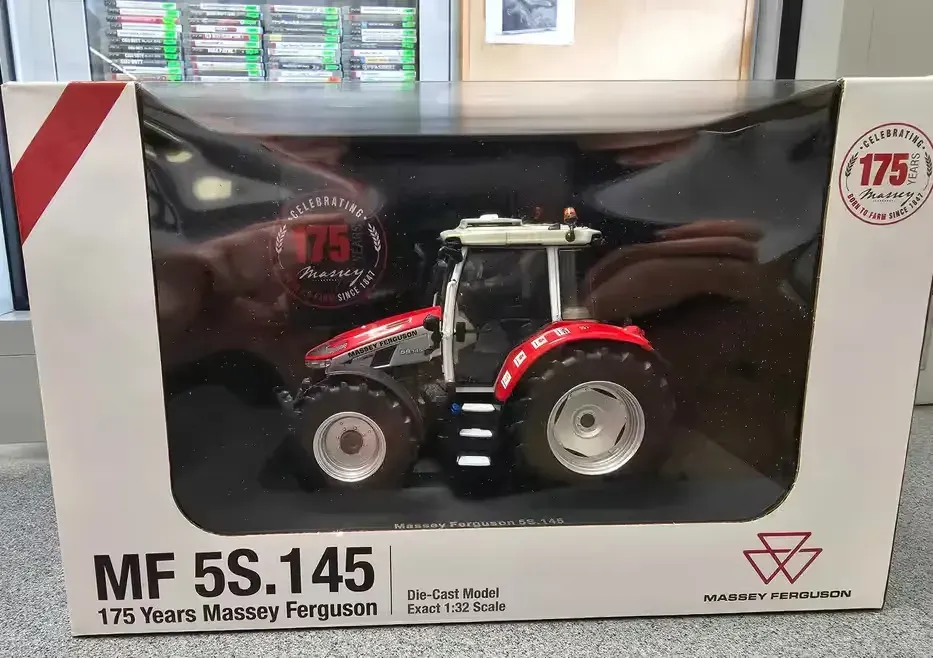 Metalowy model kolekcjonerski ciągnika Massey Ferguson MF 5S.145 — praca twórcy skup.swietojanska6 na Freshwall Marketplace