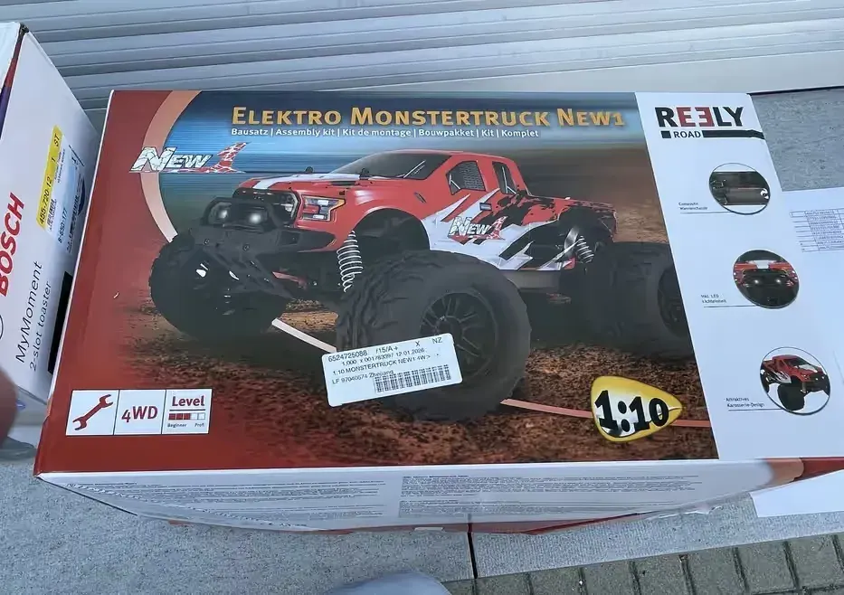 Model samochodu RC Reely New1 — praca twórcy Jarek na Freshwall Marketplace