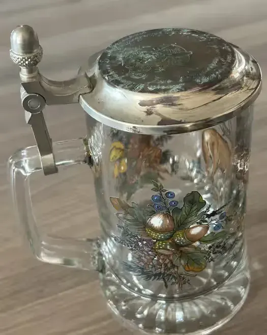 Nagrodowy Kufel SS dla Oberführer Pether Menthe — praca twórcy Dywan na Freshwall Marketplace