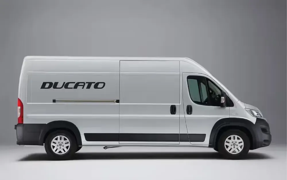 Naklejki na dwa boki DUCATO o szerokości 120cm Różne kolory — praca twórcy MM na Freshwall Marketplace