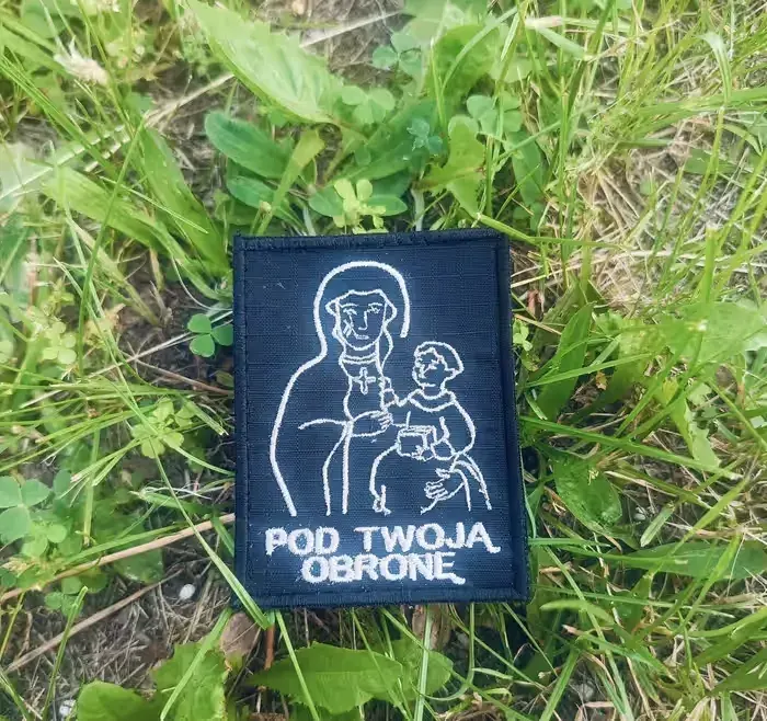 Naszywka Pod Twoją Obronę — praca twórcy anna na Freshwall Marketplace