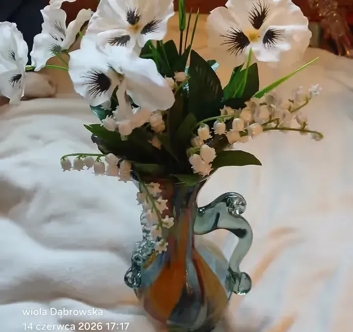 Piękny wazon sprzedam — praca twórcy wiolka dabrowska na Freshwall Marketplace