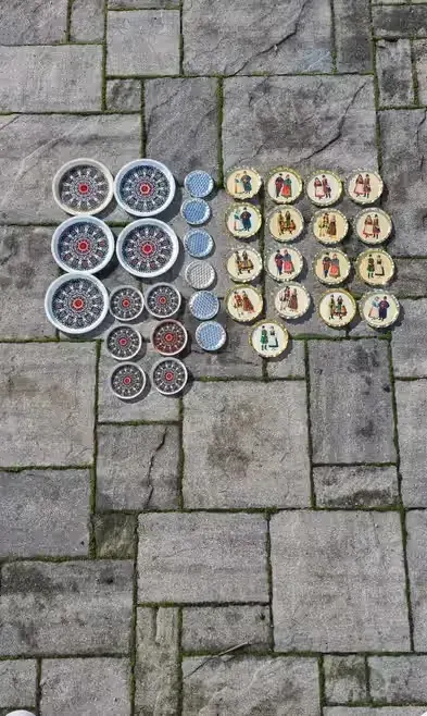 Podstawki pod szklanki zestaw duży PRL vintage — praca twórcy seb na Freshwall Marketplace