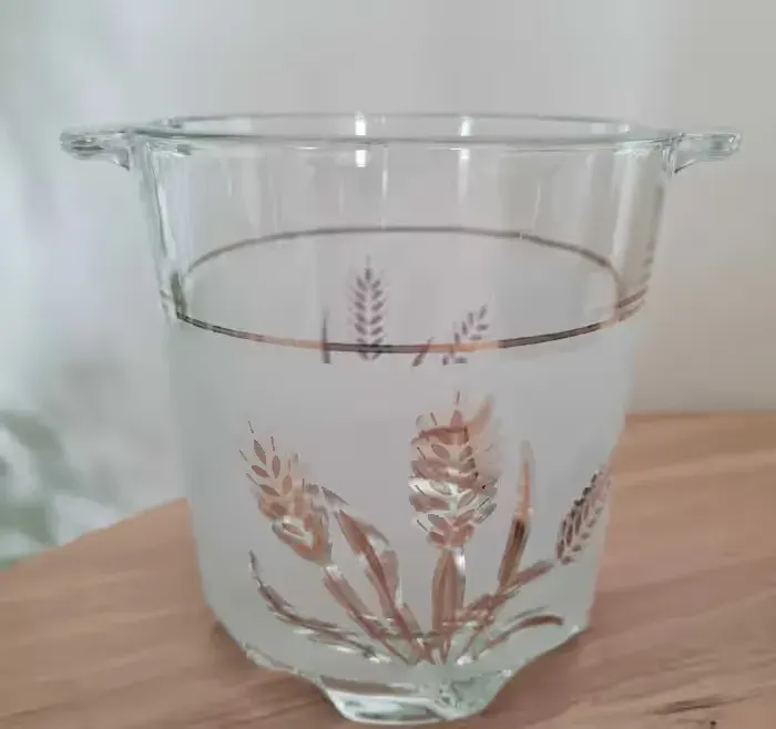 Pojemnik na lód do lodu prl szklany vintage na butelkę — praca twórcy Dobrusia na Freshwall Marketplace
