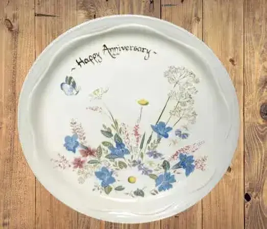 Porcelana angielska dekoracyjny duży talerz okolicznościowy — praca twórcy Aleksandra na Freshwall Marketplace