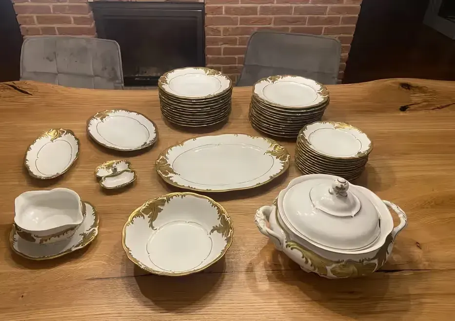 Porcelana w fasonie: FRYDERYKA dekoracja Złoty liść matowy — praca twórcy ewelina na Freshwall Marketplace