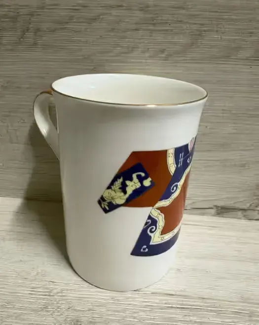 Porcelanowy kubek asianers — praca twórcy Nina na Freshwall Marketplace