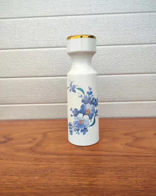 Porcelanowy wazon Jaeger - vintage -design - Ciekawy kształt - U — praca twórcy skarbywyszukane na Freshwall Marketplace