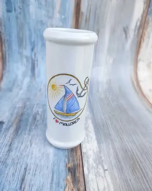 Porcelnowy wazonik - sygnowany - vintage - design — praca twórcy skarbywyszukane na Freshwall Marketplace