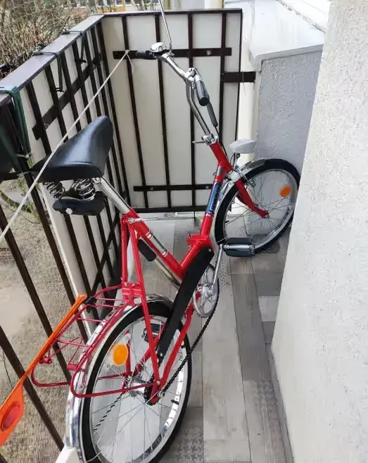 Rower Wigry 1979 r klasyk z  PRL — praca twórcy Arek na Freshwall Marketplace