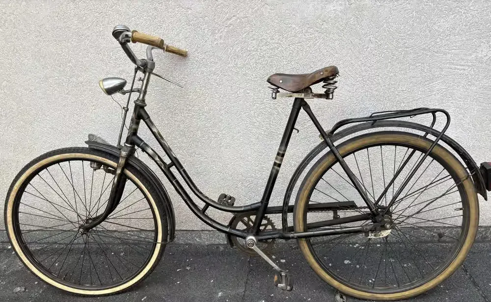Rower NSU oryginalny stan — praca twórcy Daniel na Freshwall Marketplace