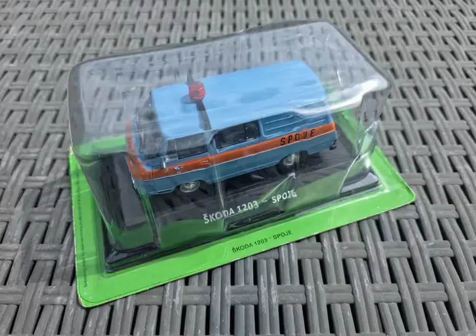 Skoda 1203 Spoje 1:43 - Kaleidoskop slavnych vozu (Premium) — praca twórcy Piotr na Freshwall Marketplace