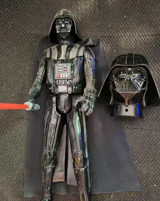 Star Wars Figurka Darth Vader USA + gratis — praca twórcy Marcin na Freshwall Marketplace