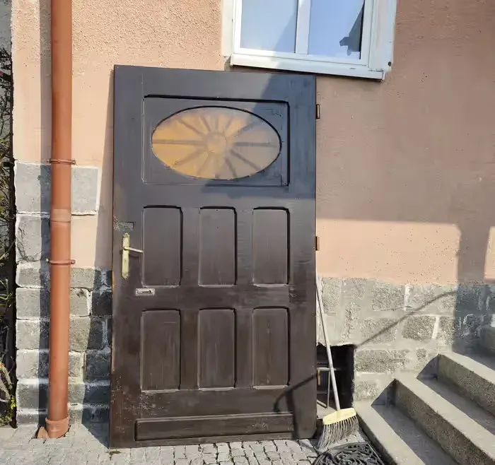 Stare drzwi drewniane z przeszkleniem – unikat, vintage, loft — praca twórcy luari na Freshwall Marketplace