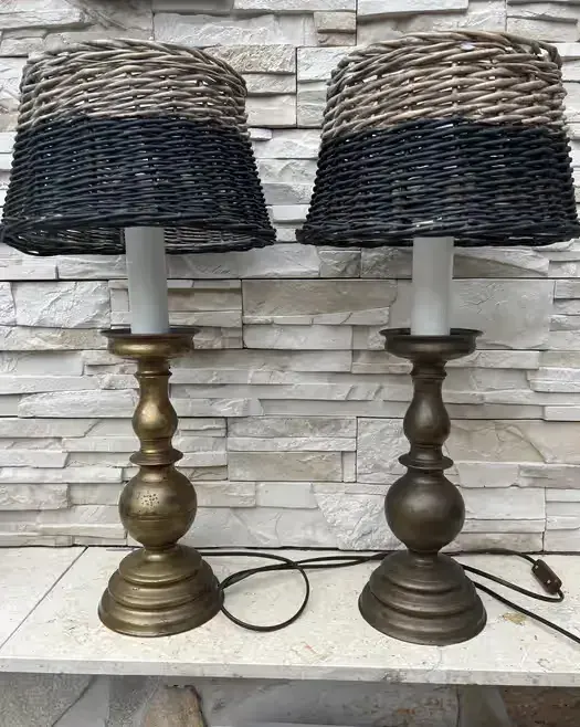 Stary kandelabr z brązu przerobiony na lampę lampa lampy brąz — praca twórcy Ania na Freshwall Marketplace