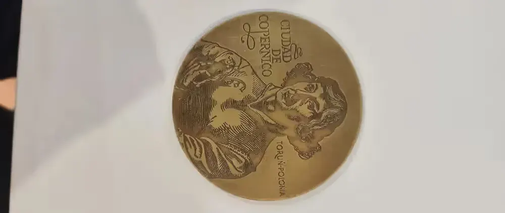 Stary medal pamiątkowy Mikołaj Kopernik Toruń – Ciudad de CopernicoKategoria: — praca twórcy grzegorz na Freshwall Marketplace