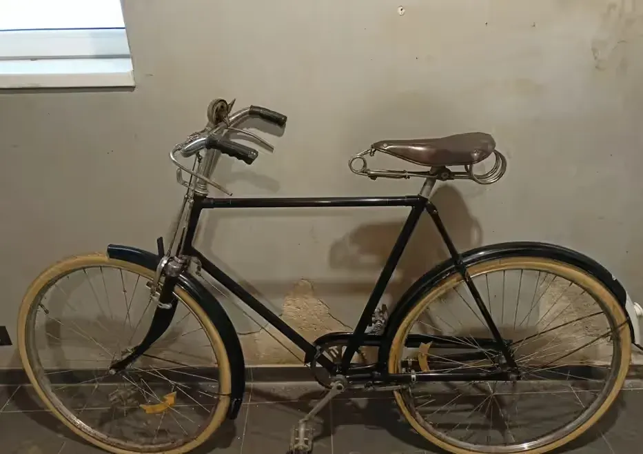 stary rower PRL VINTAGE — praca twórcy w0jtek27 na Freshwall Marketplace