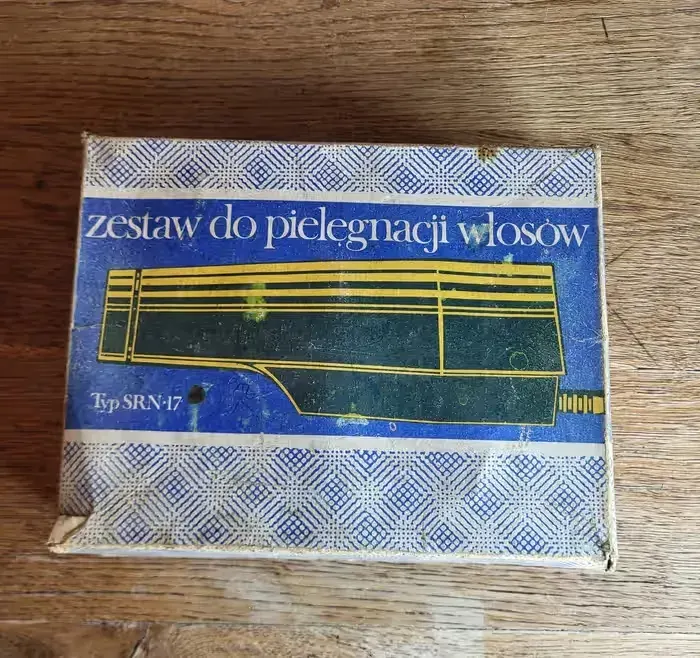 Stary zestaw do pielęgnacji włosów SRN 17 ²⁰³ — praca twórcy magdacd75 na Freshwall Marketplace