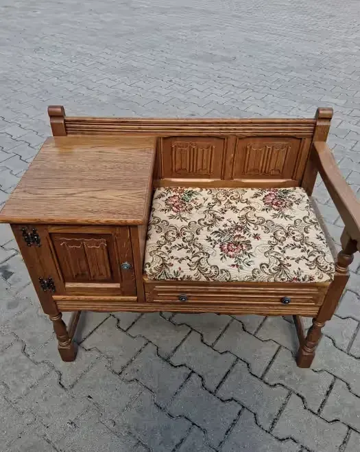 Stylowa Angielska Telefoniera - Siedzisko do Przedpokoju z Litego Dębu – Stan Idealny! — praca twórcy Aura na Freshwall Marketplace