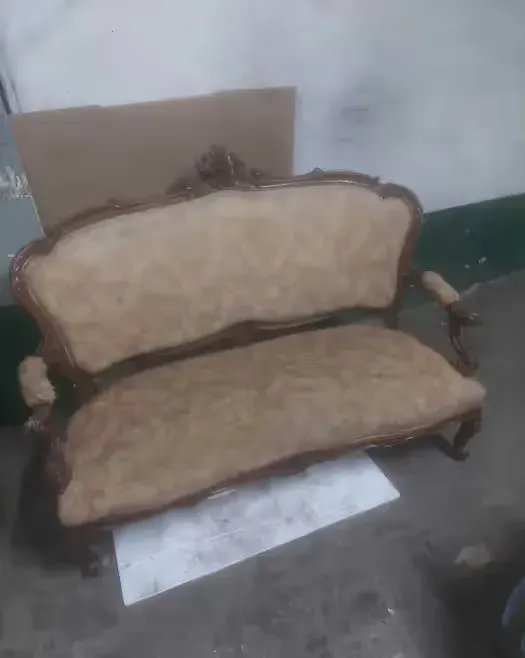 Stylowa sofa antyczna / kanapa w stylu Ludwik – do renowacji — praca twórcy Mariusz na Freshwall Marketplace