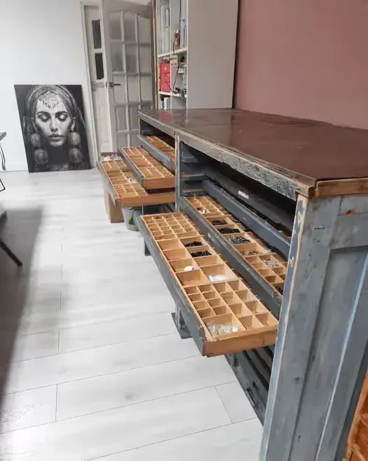 Szafa zecerska podwójna — praca twórcy Irena na Freshwall Marketplace