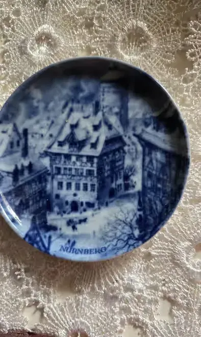 Talerzyki Dom Albrechya Diurena. — praca twórcy Renata na Freshwall Marketplace