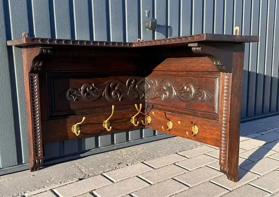 Unikatowy dębowy wieszak narożny – lite drewno, rzeźbiony, stylowy, rustykalny — praca twórcy Antyki na Freshwall Marketplace