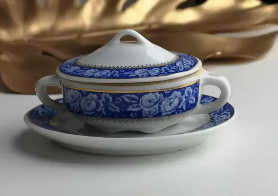 waza i półmisek z miniaturowej serii PORCELAIN ART — praca twórcy Oliwia na Freshwall Marketplace