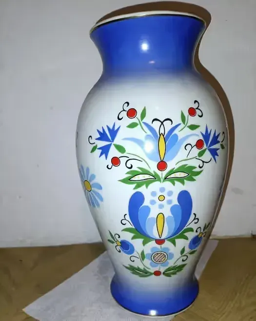 Wazon Prl lubiana duży. — praca twórcy Piotr na Freshwall Marketplace