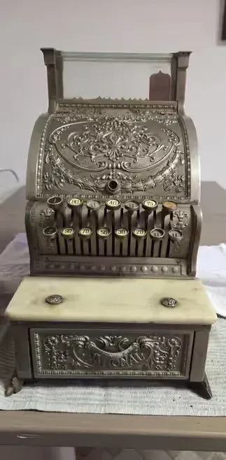 Zabytkowa kasa fiskalna National Cash Register 1911 — praca twórcy Marcin Jodłowski na Freshwall Marketplace