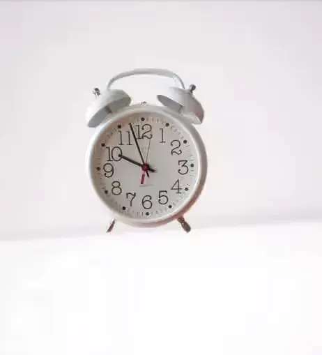 Zegar PRIM Quartz w kształcie dużego budzika. Nowy — praca twórcy Włodek na Freshwall Marketplace