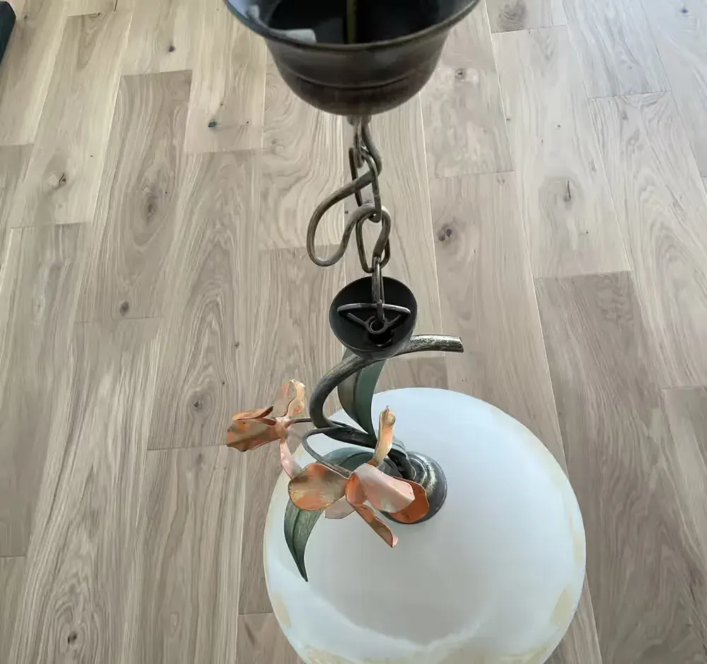 Lampa metalowa wisząca, klosz szklany, gwint E27 — praca twórcy Dawid na Freshwall Marketplace