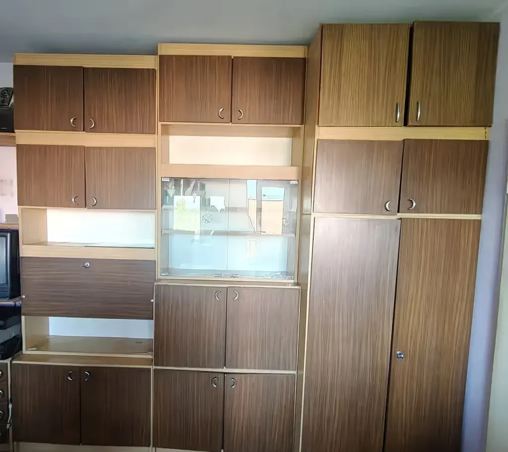 Szafa i meblościanka PRL lata 80 — praca twórcy Norbert na Freshwall Marketplace