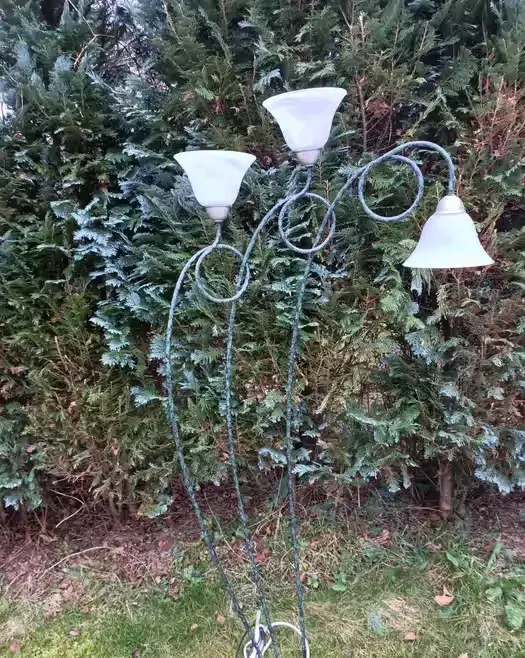 Lampa podłogowa uzywana — praca twórcy Jerzy na Freshwall Marketplace
