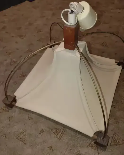 Lampa wisząca materiałowo-drewniana — praca twórcy Paweł na Freshwall Marketplace