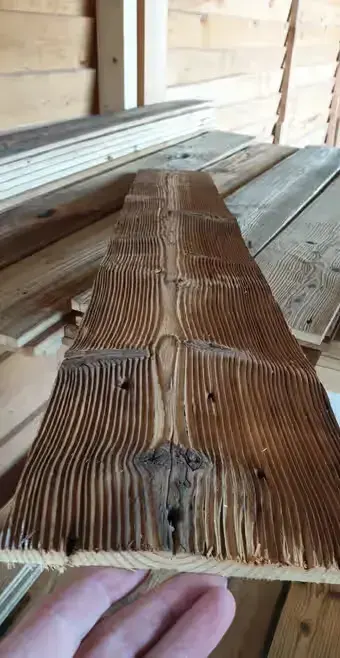 Stara deska z odzysku, deska loft, deska rustykallna — praca twórcy Rustic Boards na Freshwall Marketplace